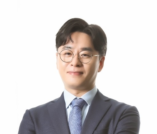 EE Prof. Sanghun Jeon receives commendation from The Ministry of Trade, Industry, and Energy at the 15th Semiconductor Day