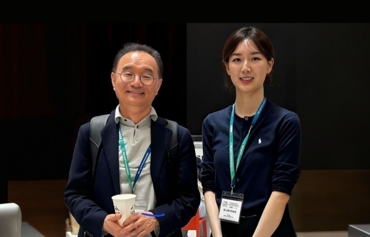 Ph.D. candidate Se Jin Park from Professor Yong Man Ro’s lab develops 'SpeechSSM,' opening up possibilities for a 24-hour AI voice assistant 1 교수님 750