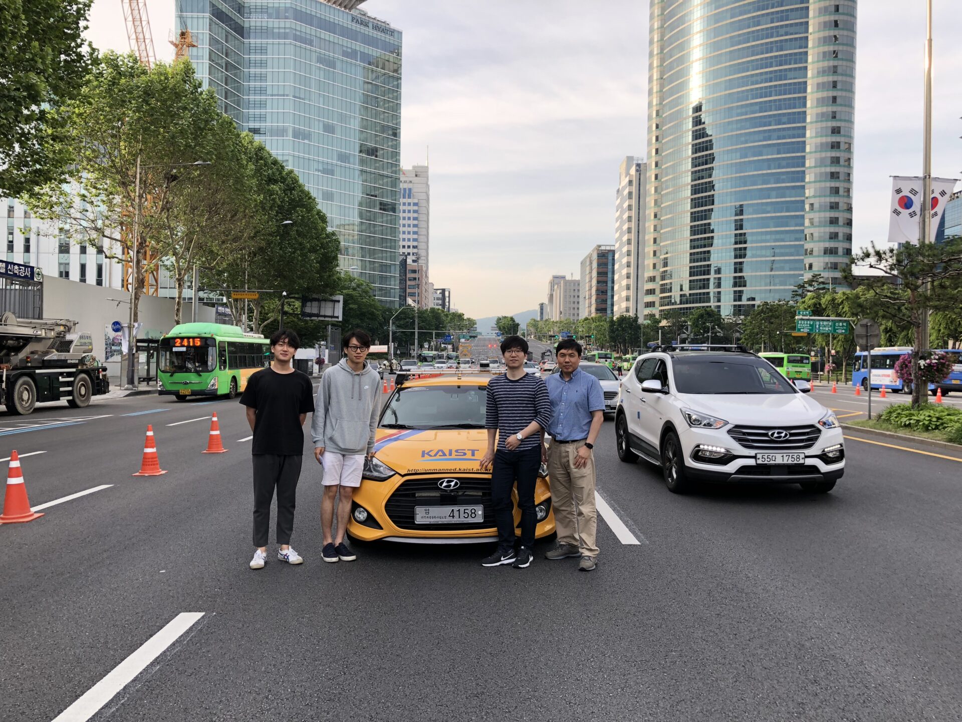 Prof. HyunChul Shim contributing to the development of autonomous driving technology Awarded a commendation by the Minister of Land, Infrastructure and Transport